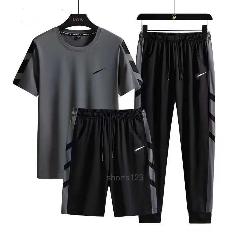 Mens Tracksuits Suit Designer Kort ärmshorts och byxor Tvådelar/tredelade uppsättningar Valfri hastighet Dry Ice Real Silk Crewneck Sportswear 0D1M2023 ZPKE