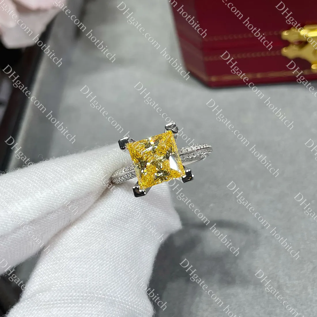 Square Diamond Ring High Quality S925 Women Jewelry Designer Wedding Ring Classic mångsidiga förlovningsringar för julklapp