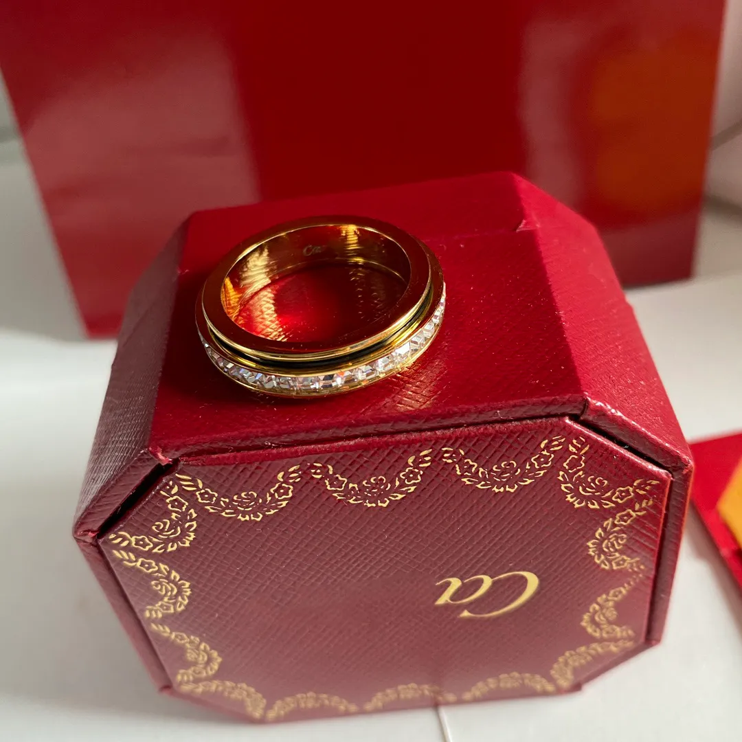 Ring designer ring luxury jewelry rings for women Alphabet diamond Design Christmas Gift jewelry Temperament Versatile rings very Optional Gift Box