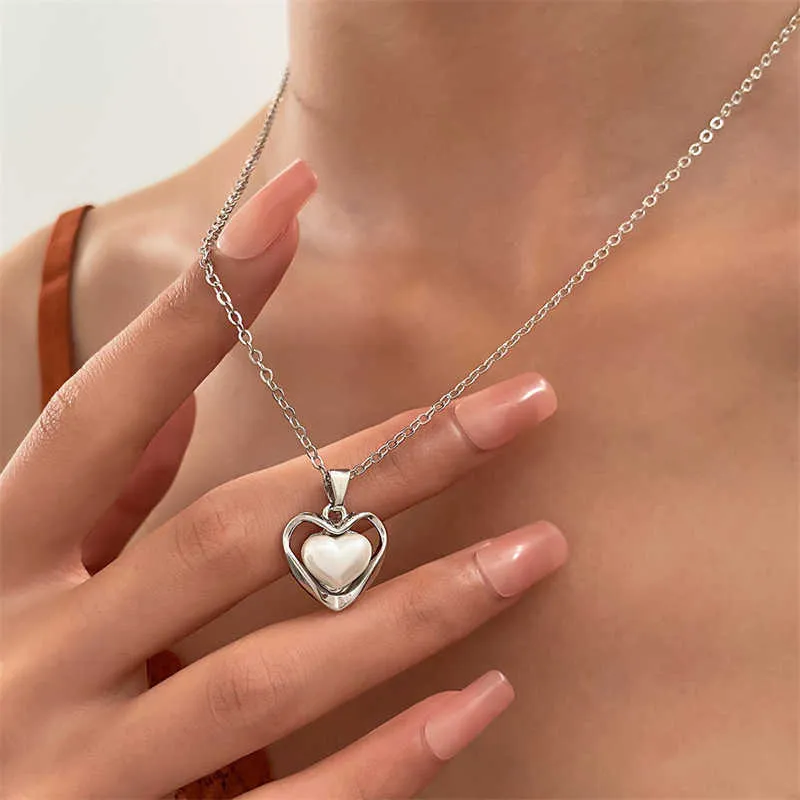 Womens Pearl Heart Gold Heart Pendant Necklace Fashionable Choker Neck Chain  For Weddings And Parties Perfect Gift R230908 From Us_georgia, $9.12