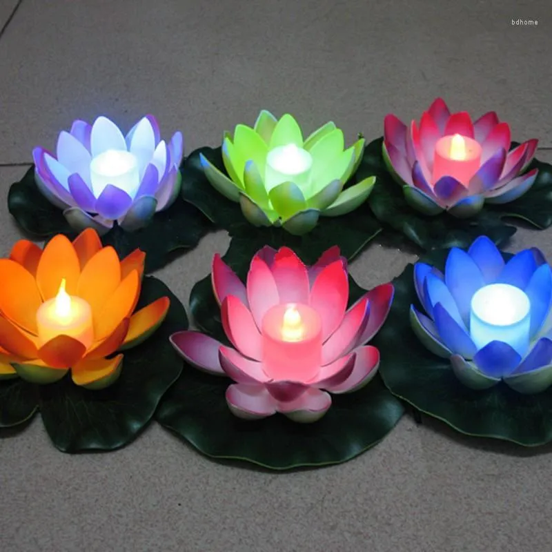 Flores decorativas Flor de loto EVA de alta calidad con luces LED de velas coloridas para usar en el evento de boda del día de San Valentín