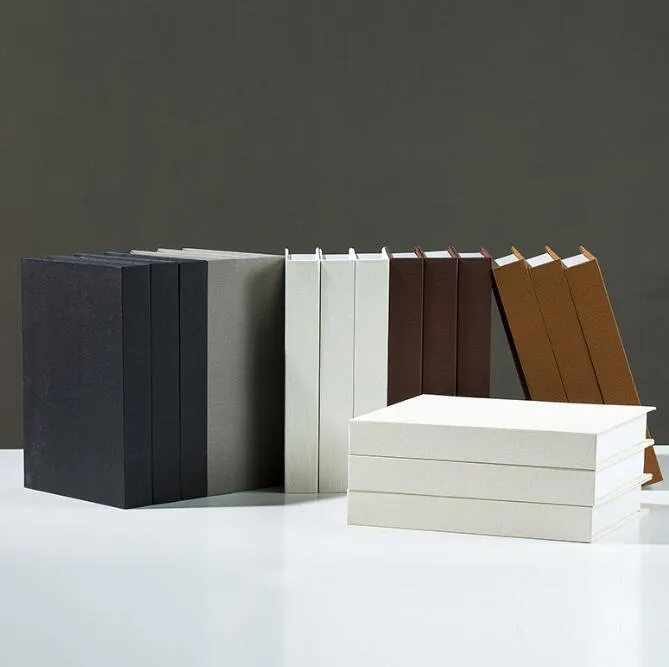 Obiekty dekoracyjne figurki w stylu książki Fałszywe książki pudełko na stolik kawowy kolor designerka dekoracja prosta solid el model sali soft prop -dro Ottjx