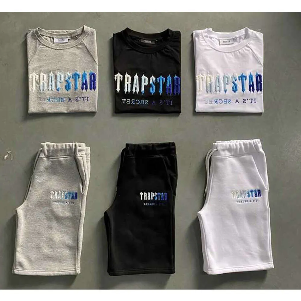 Herren Trapstar T-Shirt-Set mit Buchstaben bestickter Trainingsanzug, kurze Ärmel, Plüsch-ShortsMotion aktuelle MeiKleidung