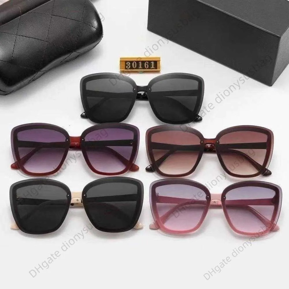 Óculos de luxo femininos de alta qualidade óculos de sol de armação completa personalizados gradiente resistente a UV proteção solar de verão para fotografia de rua