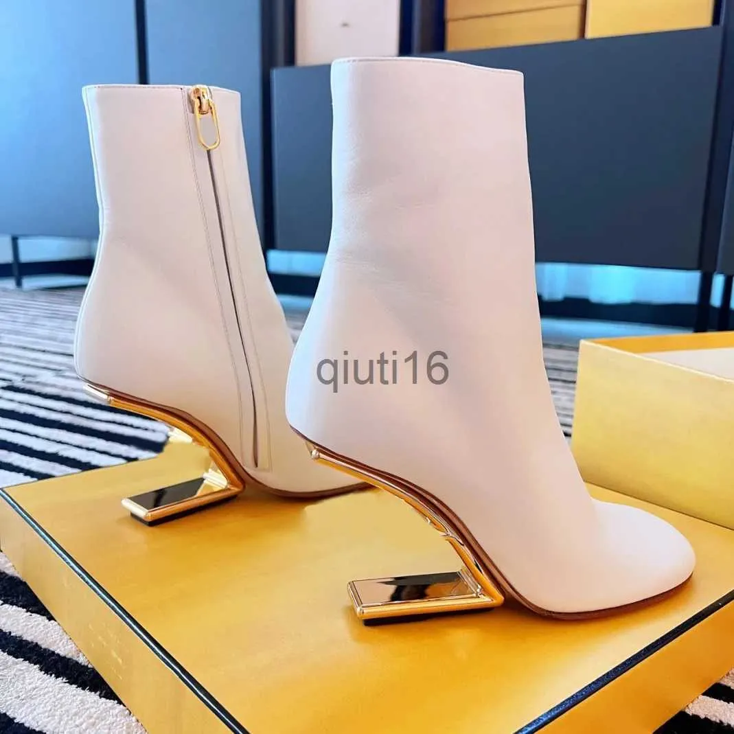 Elbise Ayakkabı Botları Tasarımcı Kadın Ayakkabı Fashion F Moda F Özel Şekleli Topuk 35-42 İnkiye Kare Ayak Parçaları Boot X0908
