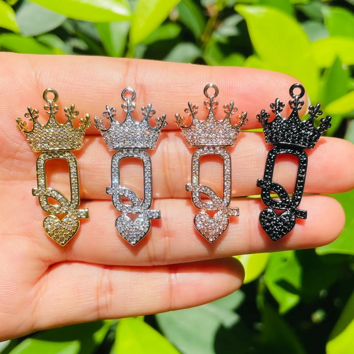 Handcrafted Queen Of Hearts Charm Dead Set With Zirconia Pave Letter Pendant  For Womens Jewelry Making From Huan05, $11.86