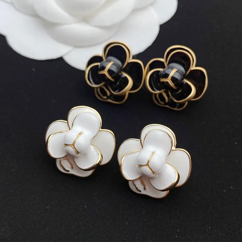23SS Womens Earrings C Designer Earring Ladies Ear Stud Designers Flower Forme Jewelry Fashion Accessories for Party Gift Skystrick CXD986