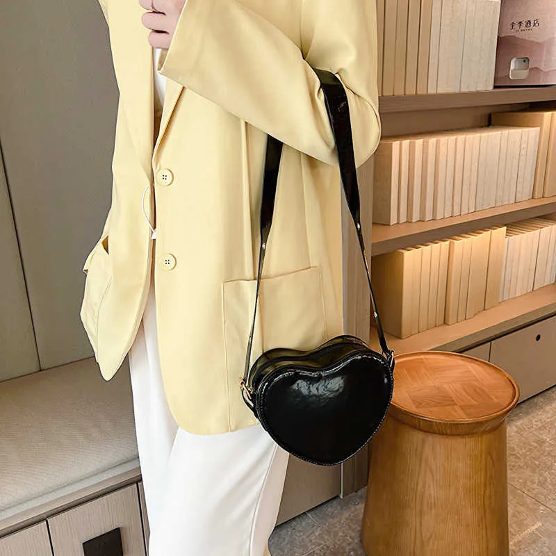 Risparmia alla grande su Borse A Tracolla Stampate Borse A Tracolla Per  Donne Elegante Borsa A Forma Di Amore Con Stampa Di Lettere, Moda 2024,