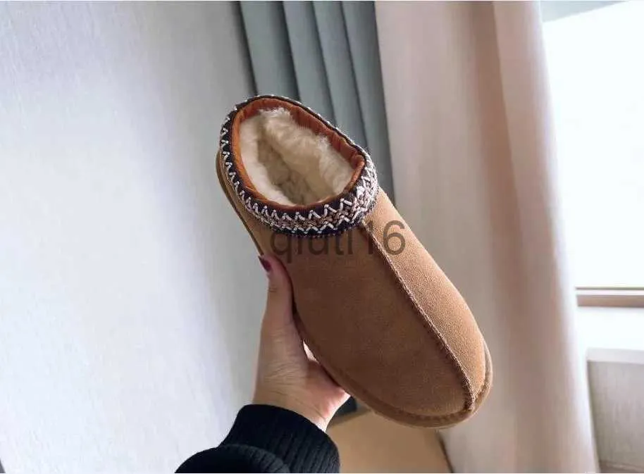 Elbise Ayakkabı Avustralya Klasik Kar Botları Tasarımcı Ultra Mini Tasman Slipper Feakworld Bayan Mini Yarı Sıcak Boot Kış Kürk Peluş Satin Tazzs About Bootic Ujy X0908