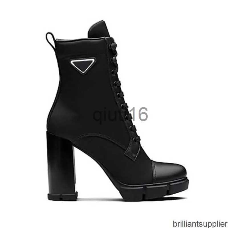 Chaussures de robe 2022 Designer de luxe Femme Bottes de mode Cuir et Nylon Tissu Booties Femmes Cheville Biker Australie Plate-forme Talons Baskets d'hiver avec x0908