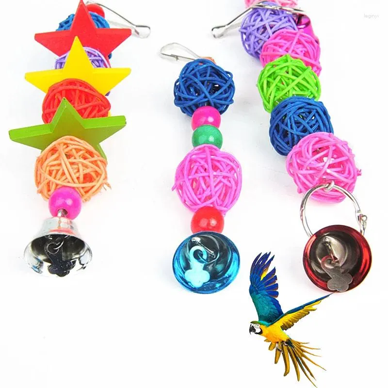 Otros suministros para pájaros Parrot Rattan Toys Colgando Jaula Beads Bell String Hand Tejido Bite Chew Toy Ball Accesorios para mascotas