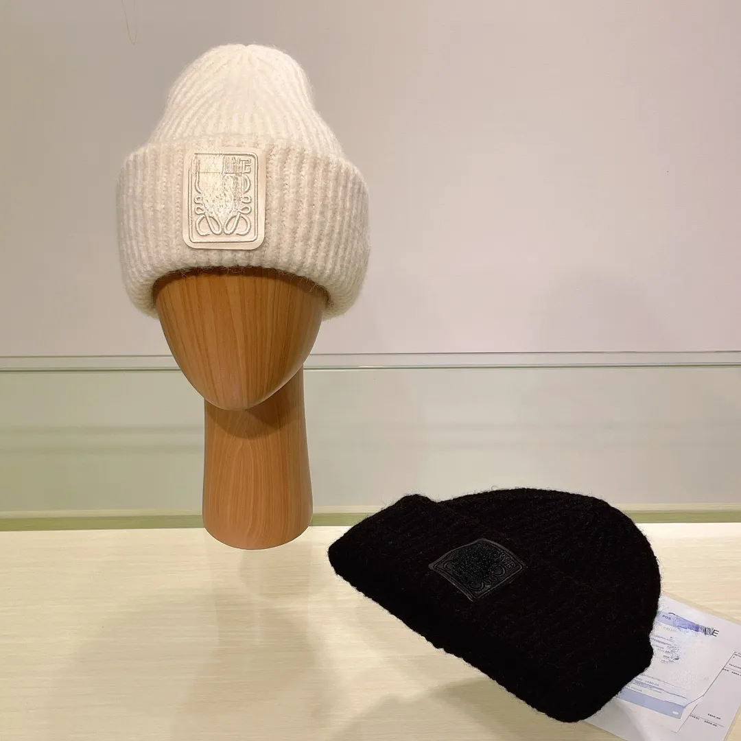Nowe projekty mody klasyczne wełniane czapkę dla kobiet ciepłe i stylowe czapki czaszki