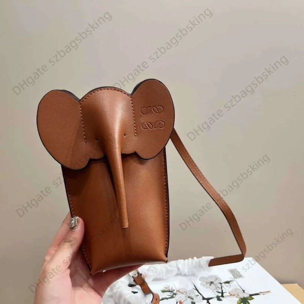 Bolsa telefónica de diseñador Lowwe Nuevo de cuero puro sólido elefante Mini billetera de cuerpo cruzado de moda y versátil súper lindo