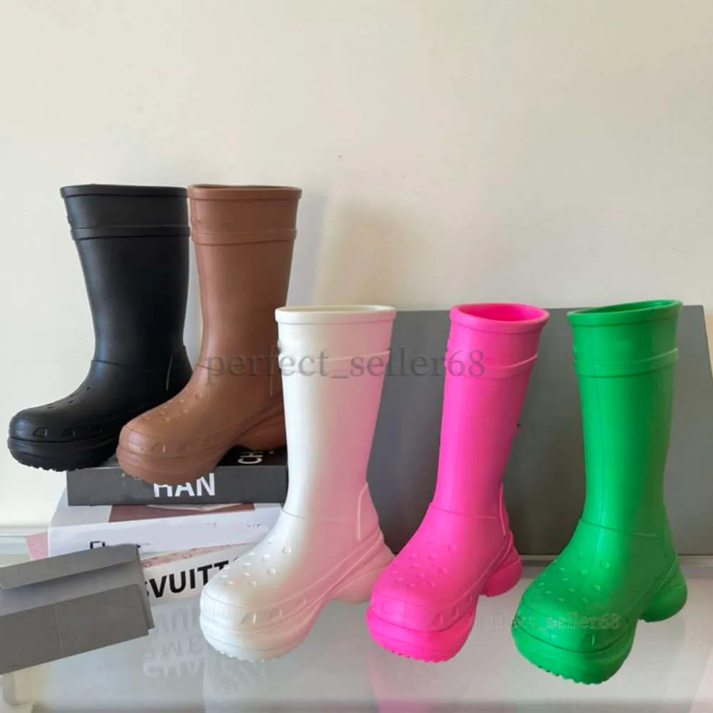 Yazlık Yağmur Botları Diz-Yüksek Şövalye Bot Toe Toe 6cm Platform Kauçuk Sole Unisex Lüks Balencaigas Moda Günlük Çift Ayakkabı Fabrika Ayakkabı Boyutu 35-46