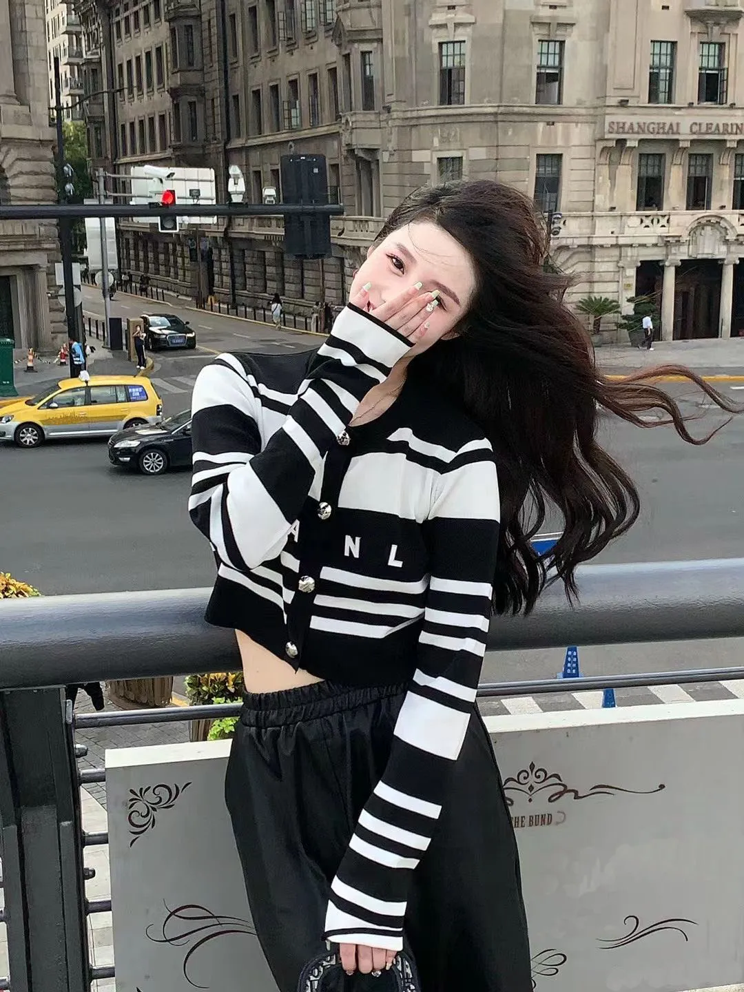 Women's Sweaters Designer winter new CH high-end luxury black striped long-sleeved female small fragrance custom temperament with embroidered free ship cardigan