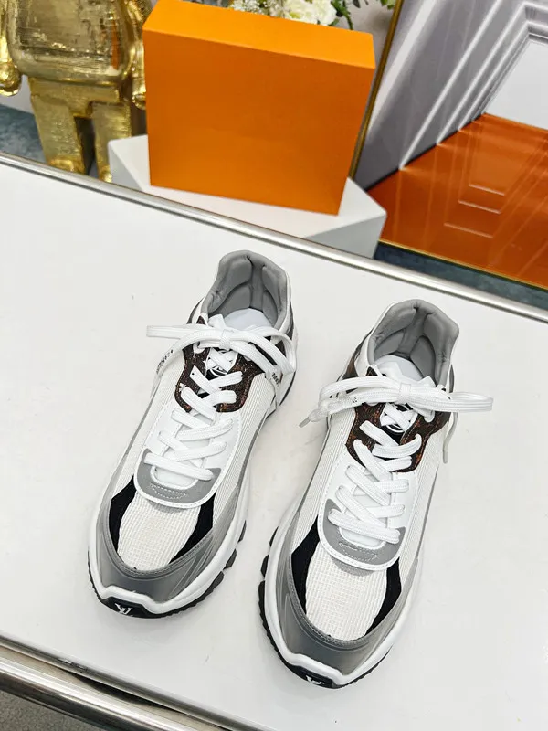 Scarpe per scarpe da uomo da uomo scarpe da donna con scarpe da donna in pelle con sneaker piattaforma di scarpe da ginnastica spessa 0904