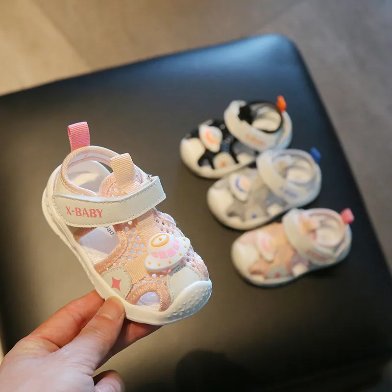 First Walkers Arrival Cartoon Baby Shoes for 0 3 Years Old Infants Spring Autumn Walker Breathable Air Mesh Soft Sole Sandals 230909