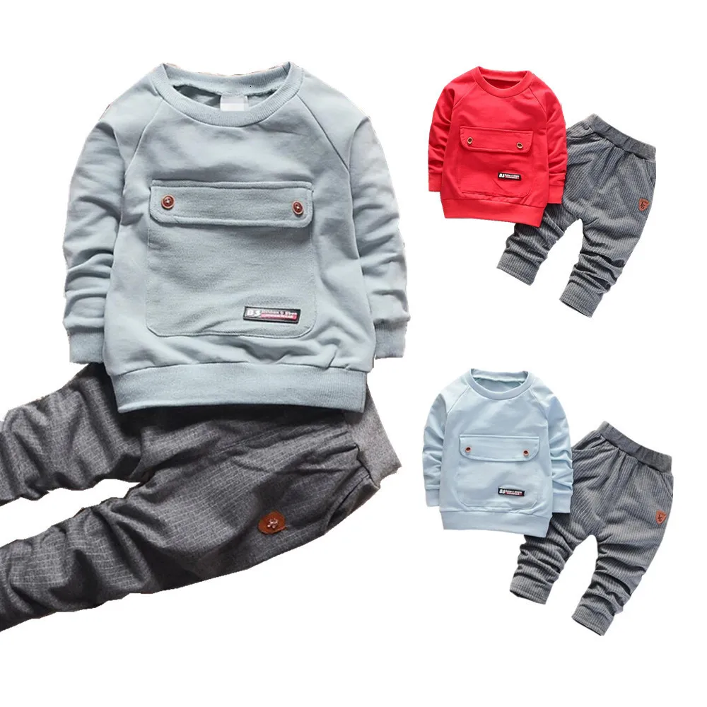 Ensembles de vêtements Vêtements pour enfants 2023 Automne Garçons Pull à manches longues à col rond 1 2 3 4 5 ans Bébé Big Bag T-shirts et pantalons PCS 230909