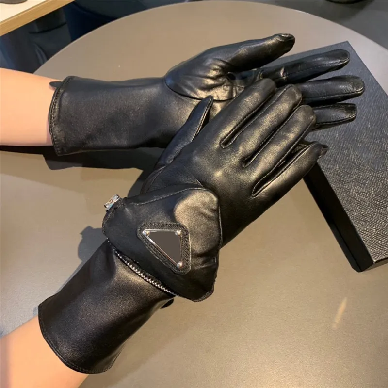 Winter Warm Leather Designer Gloves With Pocket For Women And Men  Fashionable Luxury Handschuhe With Touch Screen Ivan Five Finger Design  Kleen 6 CXG991 From Kaleen, $41.26 | DHgate.Com