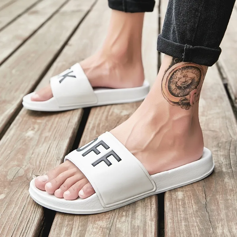 Personalized Non Slip footup slippers for Men Trendy Summer Beach Sandals with Fashionable Flip Flops Style 230908