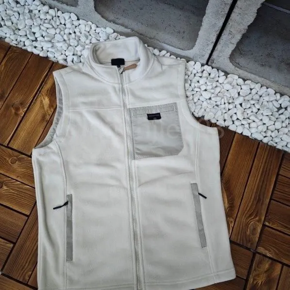 Veste pour homme S Designer Veste épaisse Giacca (Achetez deux vestes, obtenez un chapeau en feutre) Réchauffez-vous Classique Rétro Hiver Couple Modèles Agneau Cachemire GILET Polaire Manteaux S 519 s VET