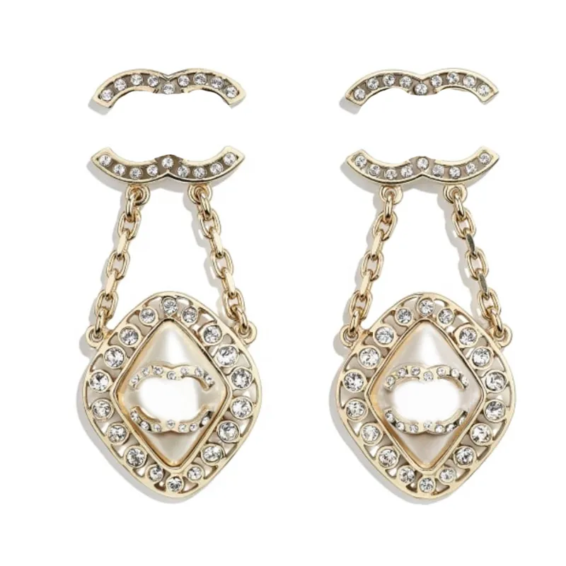 Designer Bijoux De Mariage Cadeaux Charme Boucle D'oreille Marque Haut De Gamme Boucles D'oreilles Lettre Plaqué Or Argent Cuivre Boucle D'oreille Goutte Incrustée Cristal Accessoire De Mode