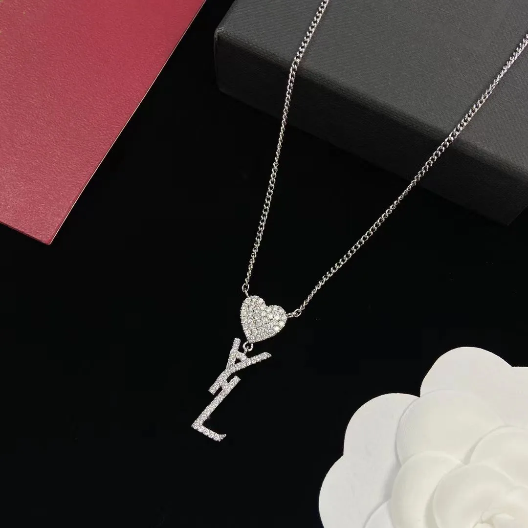 Collana Iniziale In Acciaio Inossidabile Da 1 Pezzo Collana Con Ciondolo Con Lettera Fai-da-te Noe Regalo Personalizzato A-z Per Donne | SHEIN ITALIA