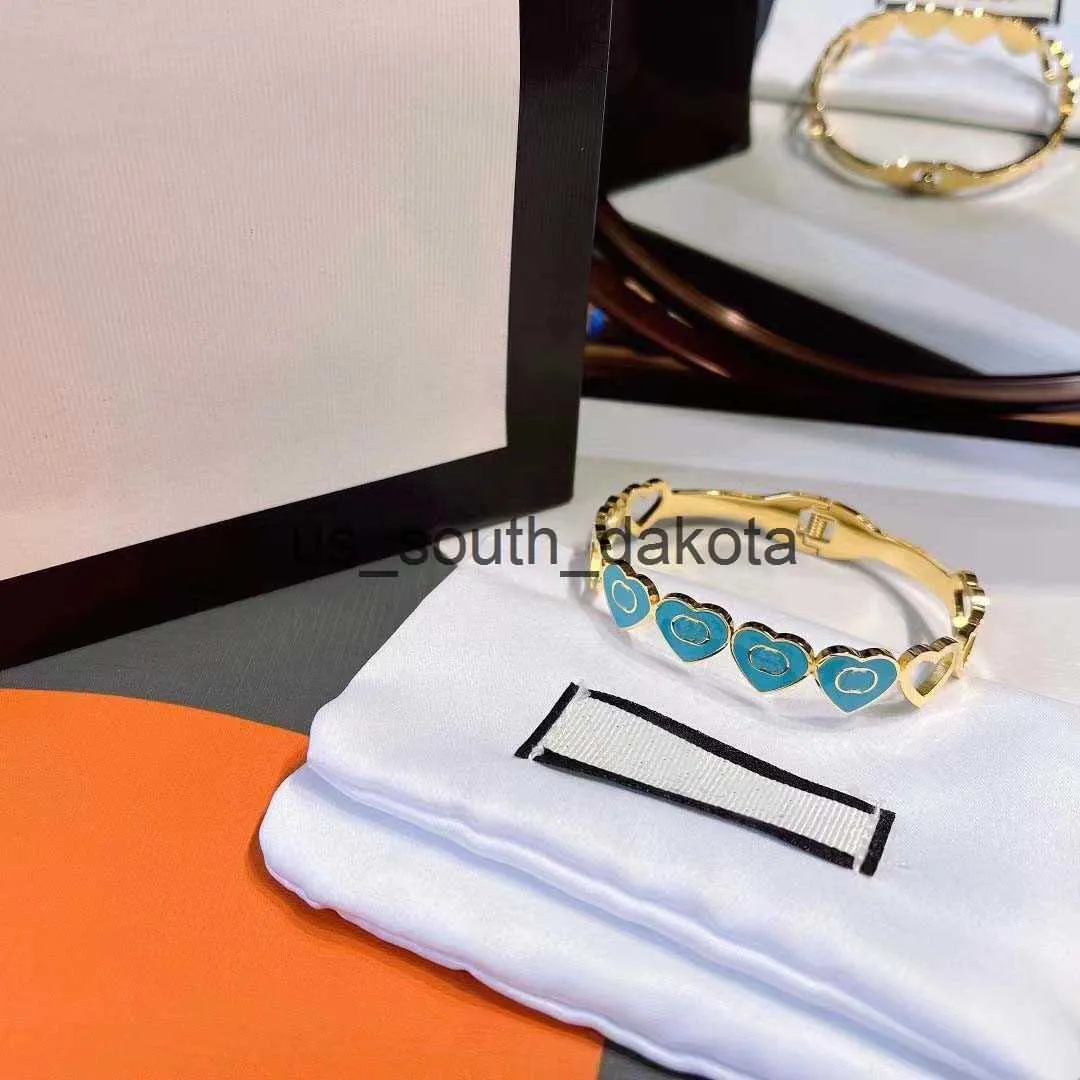 Chaîne Designer Bracelet de tournevis de luxe haut de gamme Bracelet de modèle de mode en acier inoxydable 316L plaqué boîte de ceinture de bijoux en or 18 carats x0909 x0910