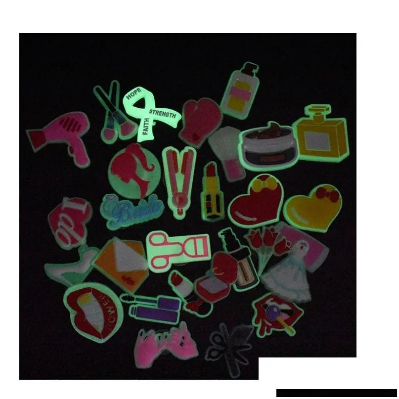 Shoe Parts Accessories Cute Cartoon Pvc Charms Shoes Buckles Glow Luminous Buckle Fit Bracelets Clog Jibz Girls Kids Gift Drop Deliver Dhngl