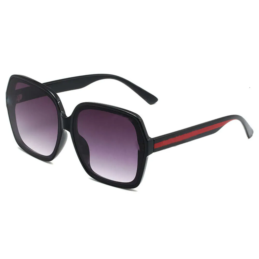 Occhiali da sole Designer Fashion Luxury Originali di alta qualità Classic Large Frame Occhiali da sole firmati di marca di lusso universali da uomo e da donna