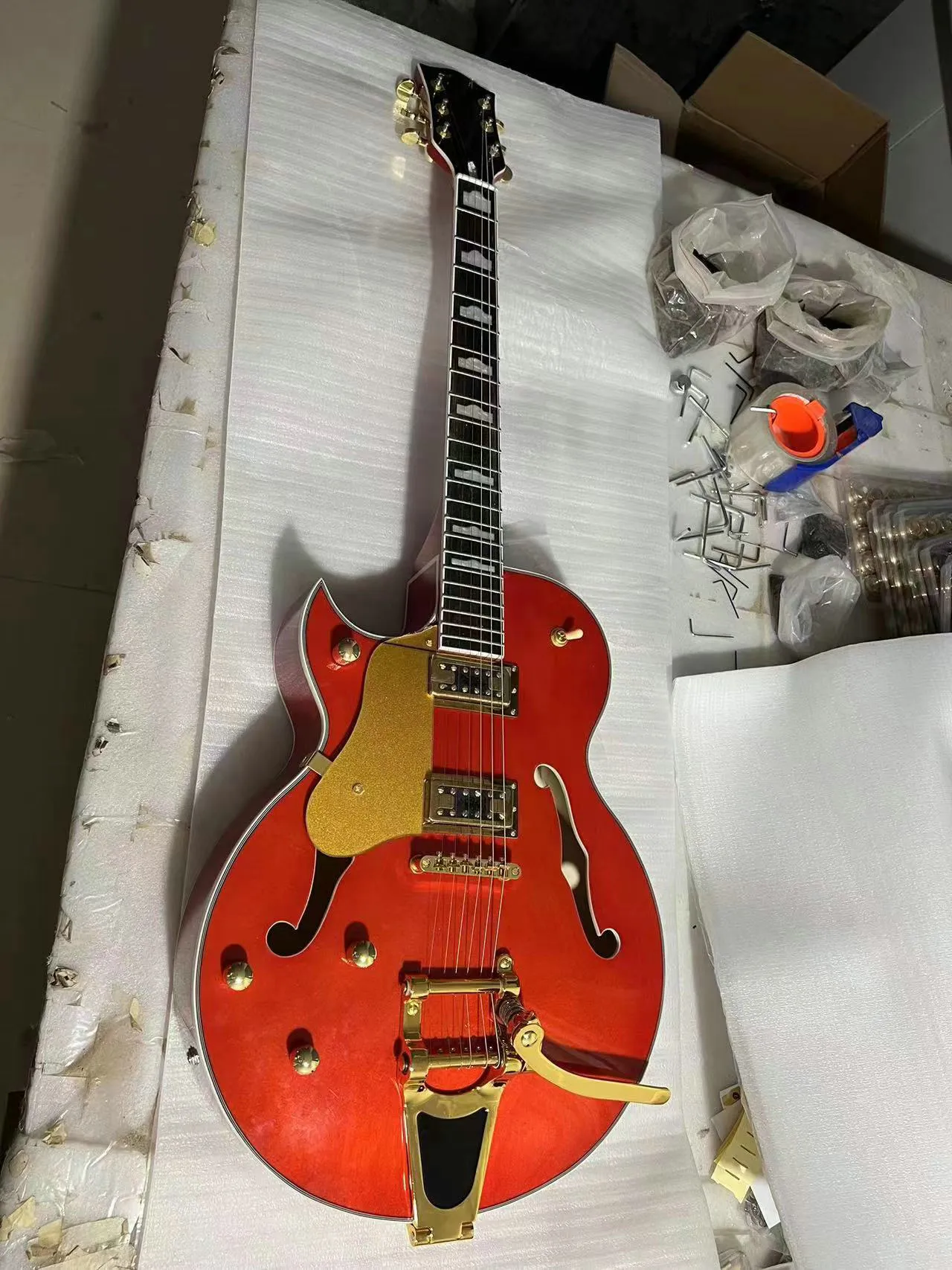 Nueva guitarra de jazz naranja para zurdos, envío gratis, hecha en China