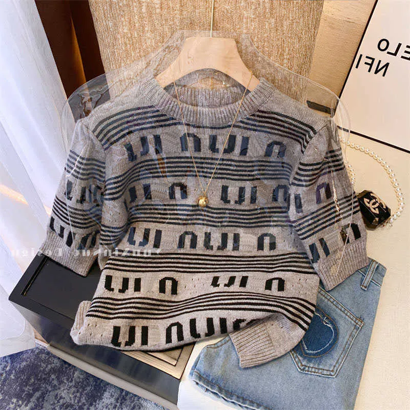 Frontline brand counters shopping malls warehouse clearance new vintage high-end knitwear female letter striped pullover short sleeves