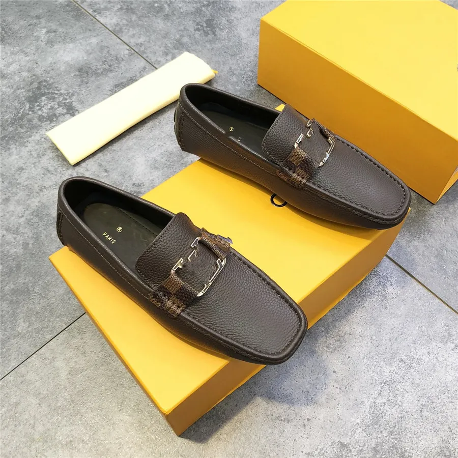 13 Model Big Size 38-46 Men's Designer Loafers Bekväma plattor Män