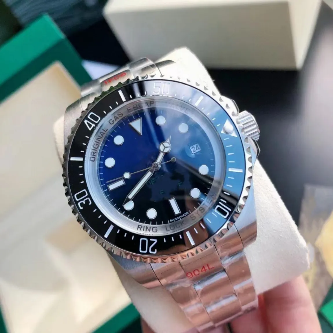 Met doos Herenhorloge Diepe keramische bezel 44MM Saffier Cystal Roestvrij staal Glide Lock Stevige sluiting Automatische mechanische herenhorloges SEA Mannelijke horloges 2023