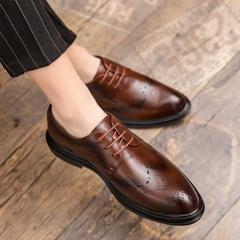 Chaussures habillées en cuir hommes Brogue affaires formelles à lacets polyvalent Zapatos De Hombre Chaussure Homme Luxe Sapato Social Sheos