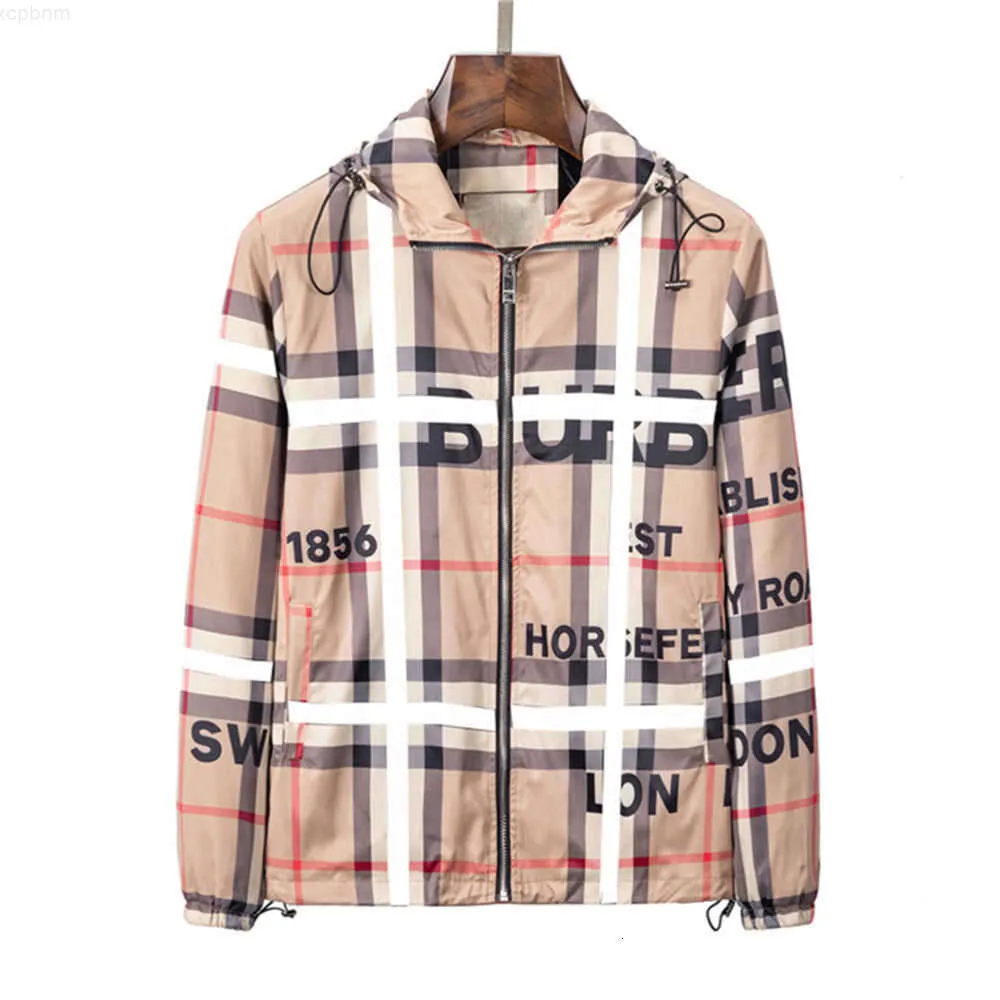 2023 Coat Men's Jacket Striped Whindproof White P Letter Braberies Hoodie Hoodibroof Yellow Black Black Brown Trench Burbreries Plaid Men Women Classic FKSC