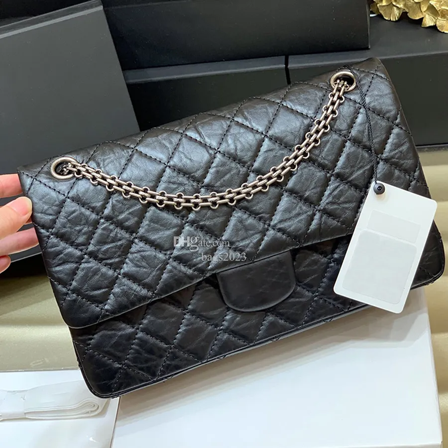 Luxe Deluxe Chain Shoulder Bag main image 1
