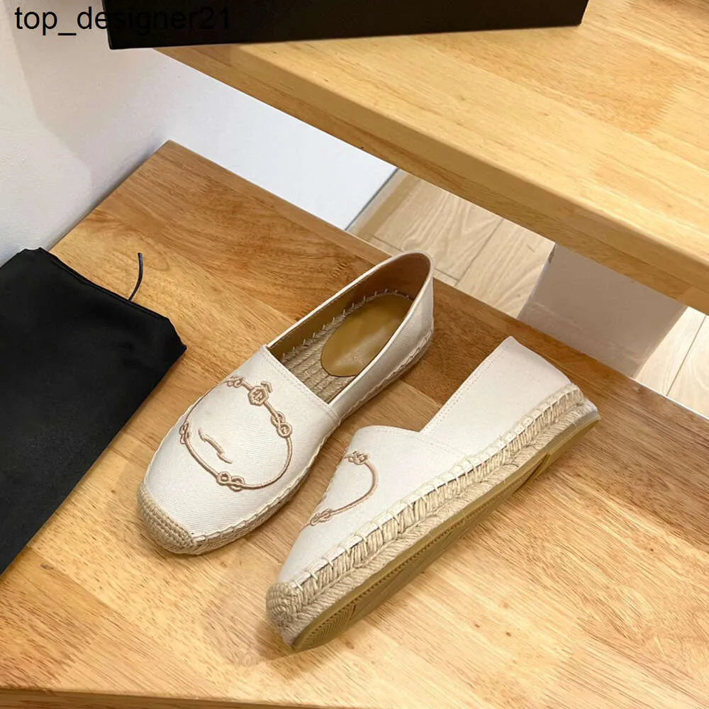 New 23ss Embroidered lettering linen slip on Espadrilles shoes JUTE Soles spring flats loafers hand made luxury designers women casual luxe lounge shoes