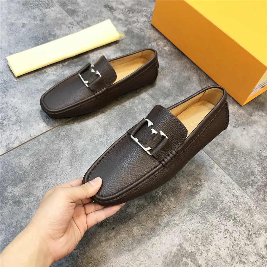 14 Model Tasarımcı Erkekler Loafers deri mokasen el yapımı sürüş ayakkabıları İtalyan ayakkabıları lüks marka erkek loafers büyük boy 46 adam daireler