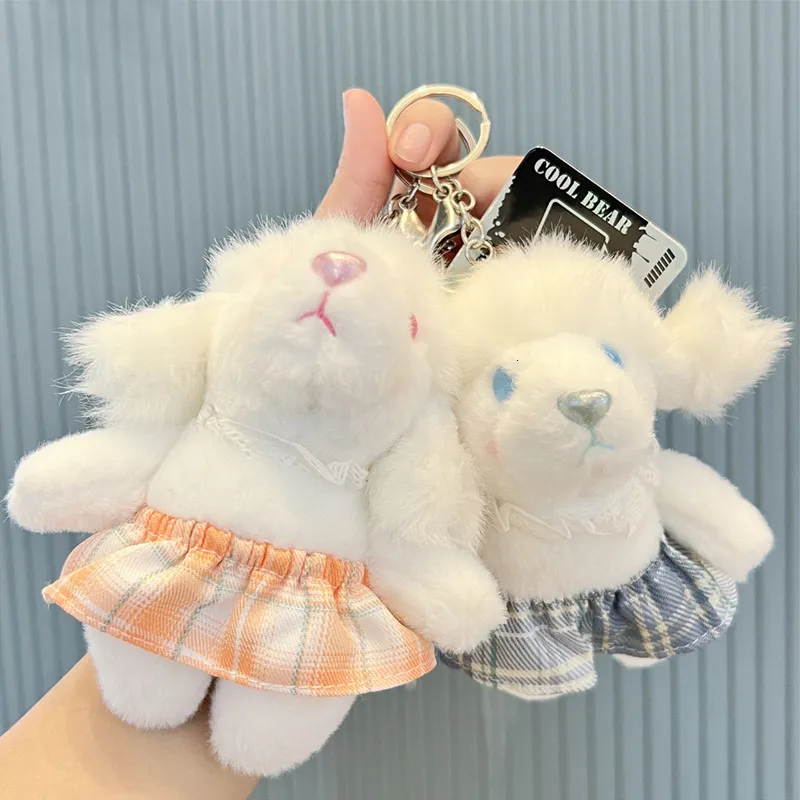 Plush Keychains Cartoon Cute Sheep Ins Keychain Charm Creative Apron Doll Fashion Ryggsäck Utsökande tjej födelsedagspresent 230911