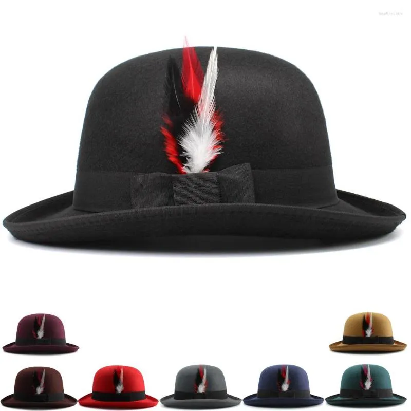 Berets Homens Mulheres Oval Top Bowler Chapéus Caps Feather Band Sunhat Party Street Style Inverno Ajustável Tamanho US 7 1/8-7 3/8 Reino Unido M-L