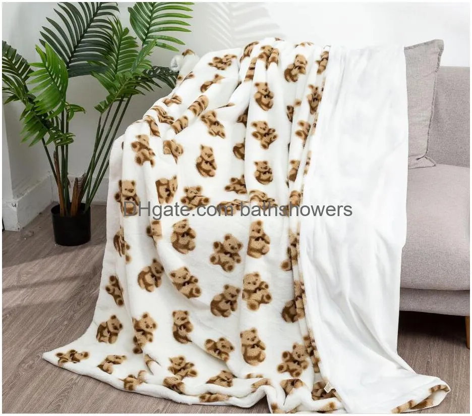 Blankets Designer Cute little bear Grain Blanket Imitation Rabbit Crystal Veet Nap Double Sofa Blanket