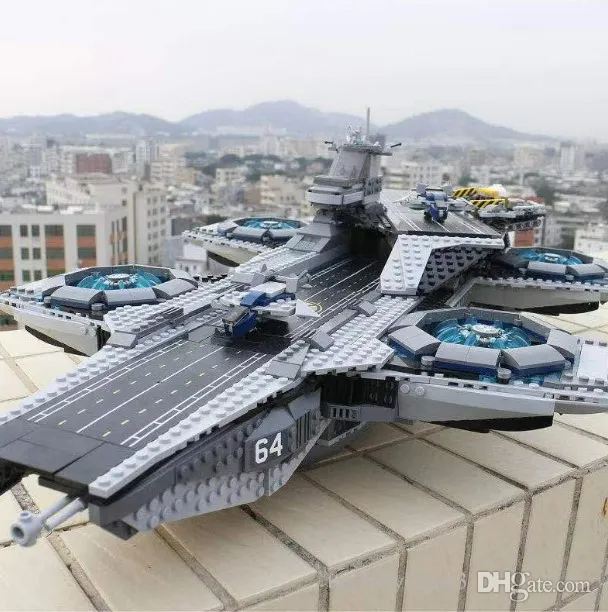 Itachi Uchiha Figure 3385 PCS Lighting Battleship Model Build Kit Brick Building Blocks Toy Star Destroyer Small Particle High Difficulty Toy for Kid Christmas Gift