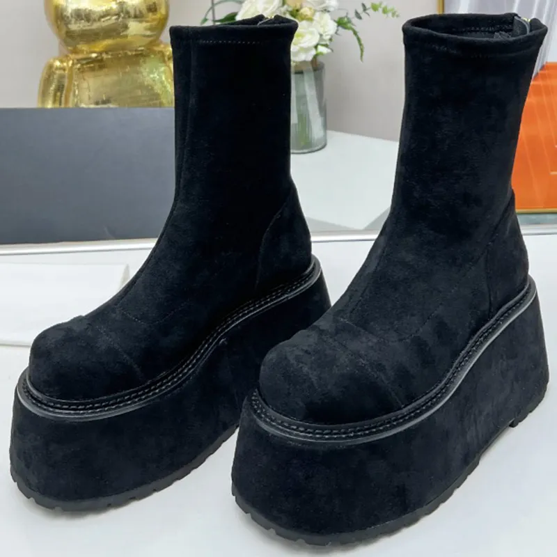 Botas Estilo conciso Otoño corto Cabeza redonda Aparece Plataforma de blanqueamiento Zapatos de mujer resistentes al desgaste con fondo grueso 230911