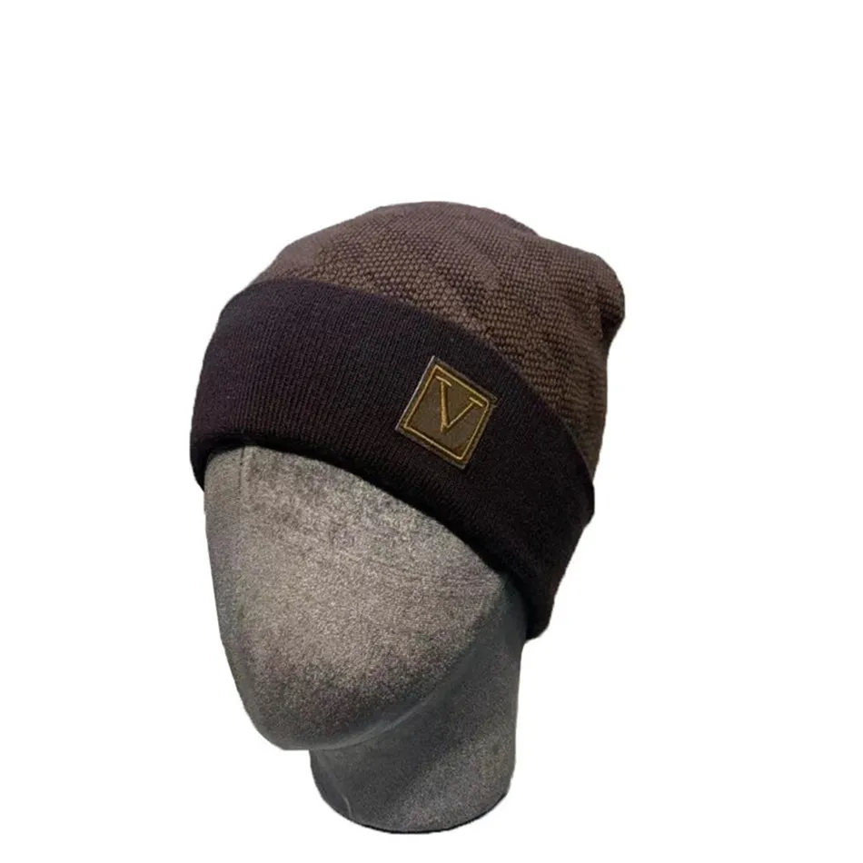 Vinter stickad beanie designer hatt fashionabla bonnet klädda hösthattar för män skalle utomhus kvinnor herr hatt cappelli resor skidsport mode e-7