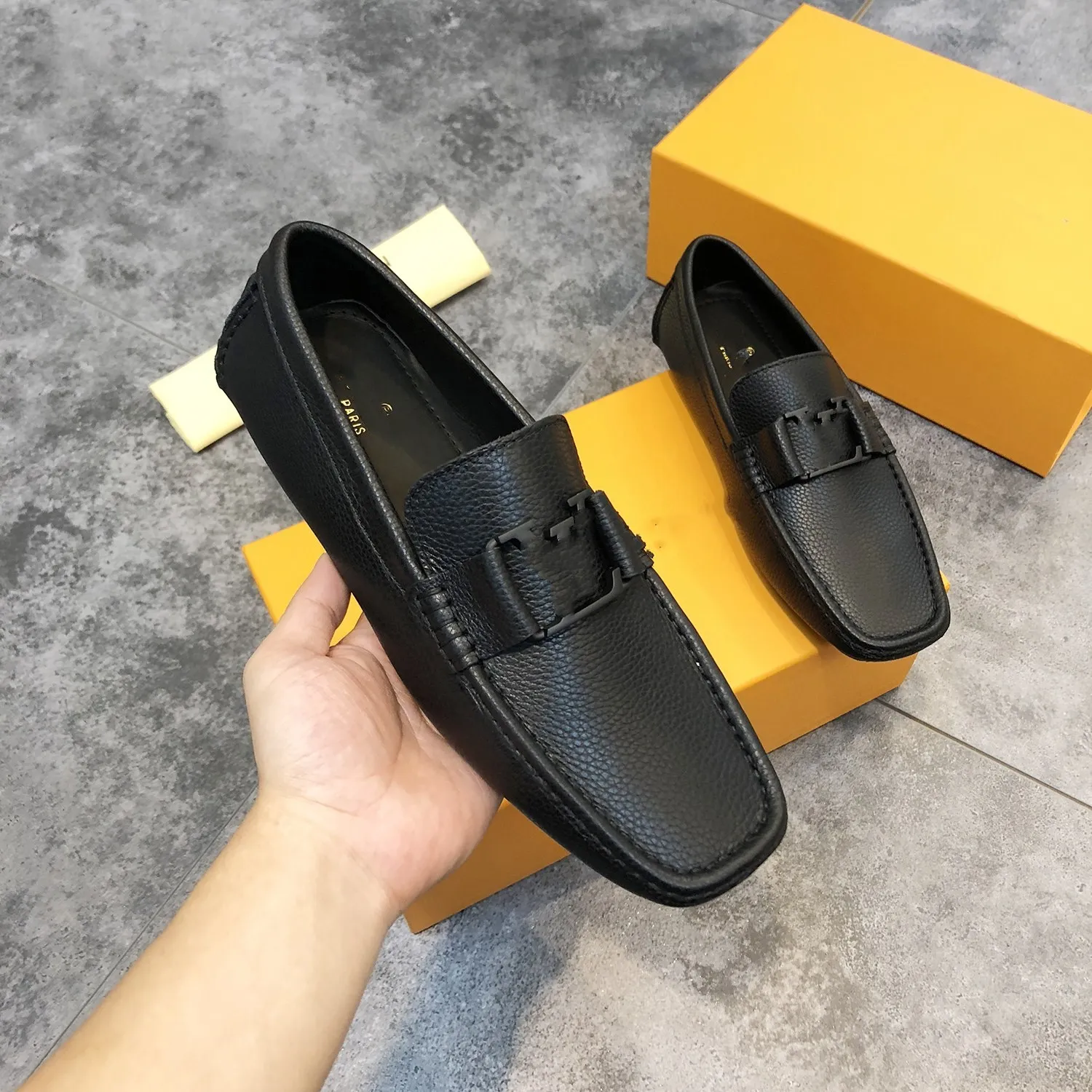 12model Hohe Qualität Leder Designer Loafer Männer Casual Schuhe Männliche Fahren Schuhe Mokassins Slip On männer Wohnungen Mode Männer schuhe Größe 38-46