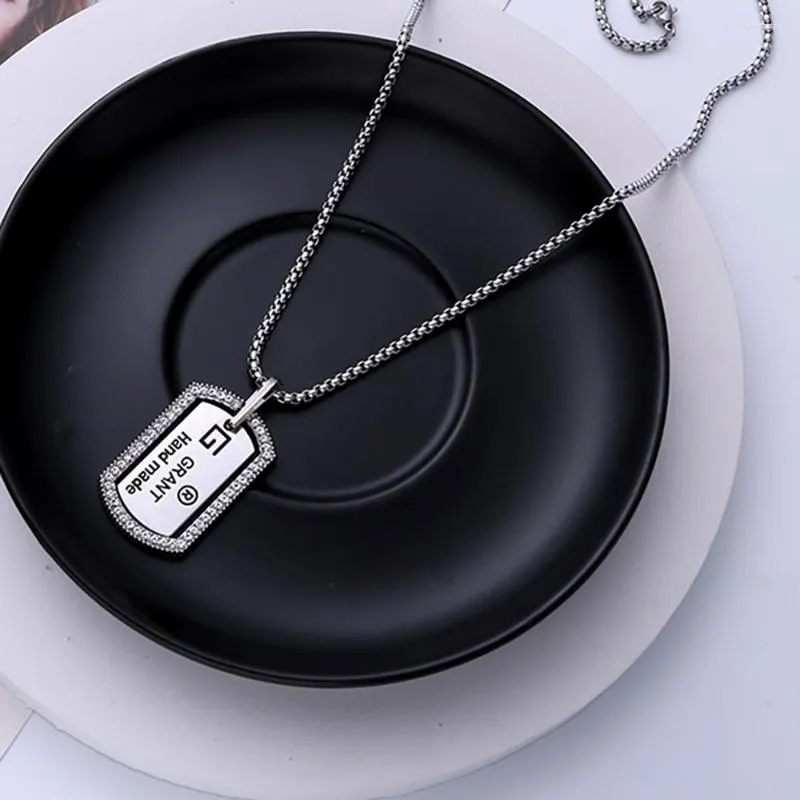 Mens Personalised Silver Tag Necklace - AMAZINGNECKLACE.COM