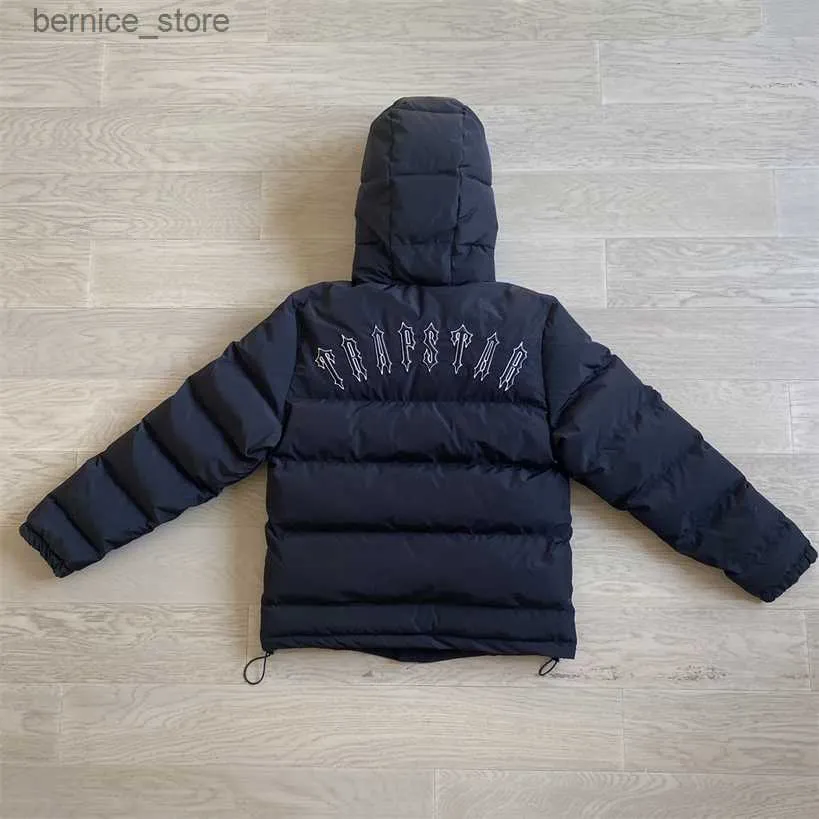 Herr ner parkas huva trapstar puffer down jacka herrar parkas vinter värme original trevligaste qaulity veste piumino trapstars kappa jakets q230911