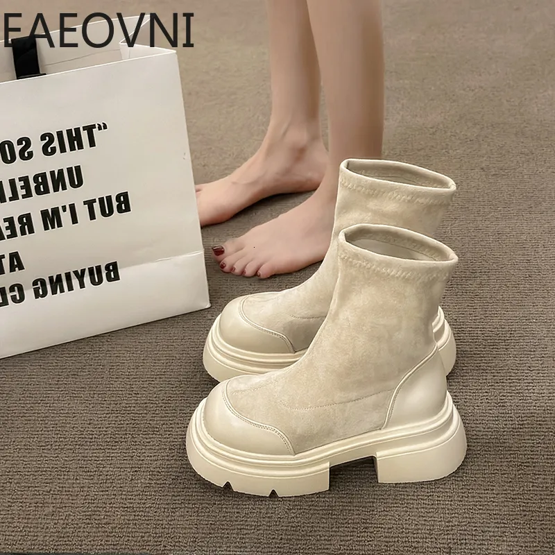 Buty Zimowa kobieta zamszowa kostka moda z zamkiem błyskawiczne damskie platformę gęste dolne buty czarne łodzie damskie 230909