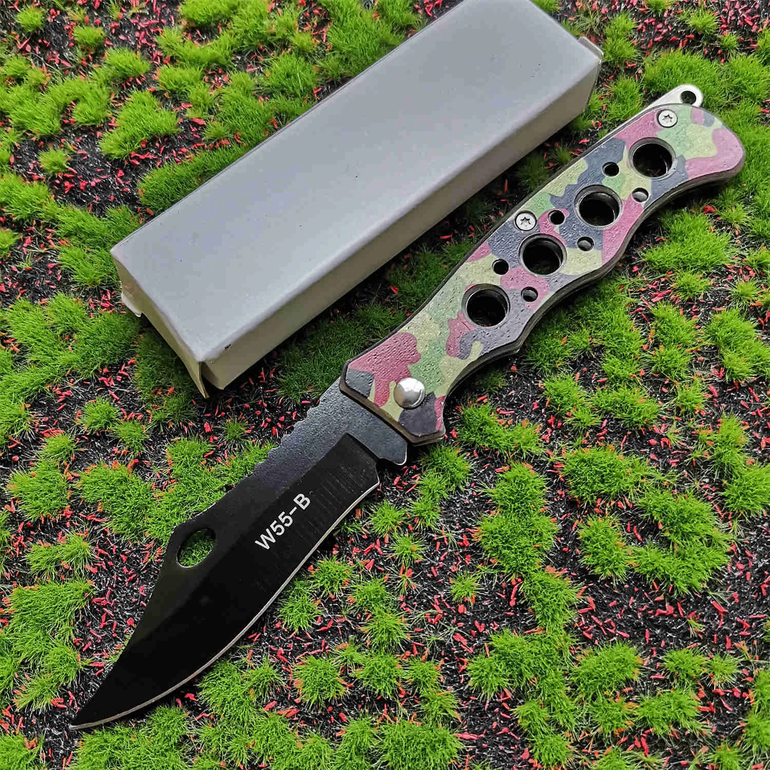 Coltello pieghevole in acciaio inossidabile ad alta durezza 5CR15MOV Lama in acciaio con manico mimetico Mini coltello portatile da tasca per esterni